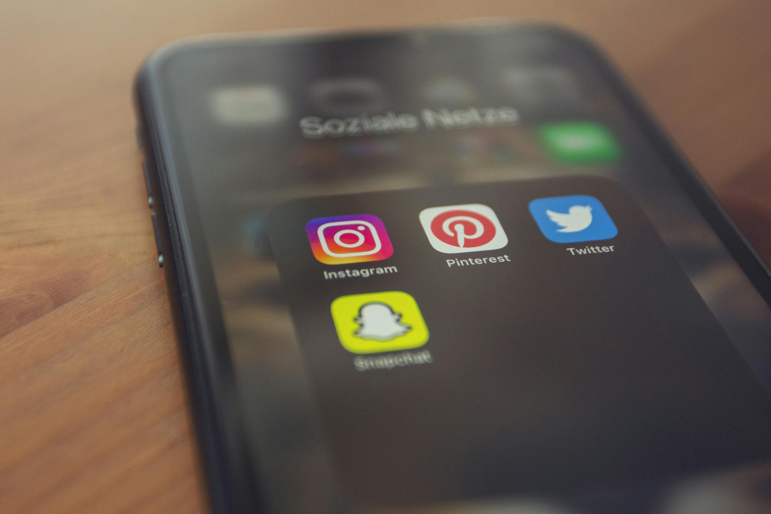 best-ai-tools-for-social-media-management